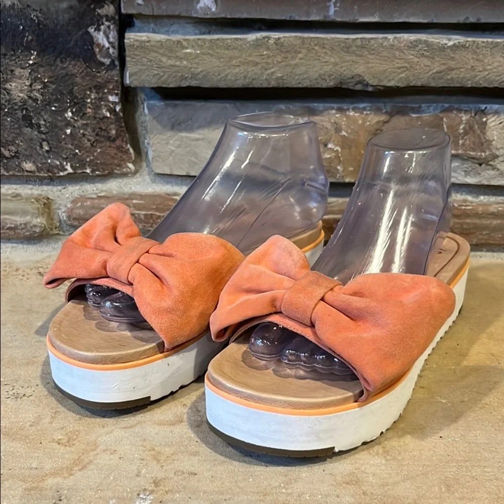 UGG Joan Coral Suede Bow Slide Platform Sandal